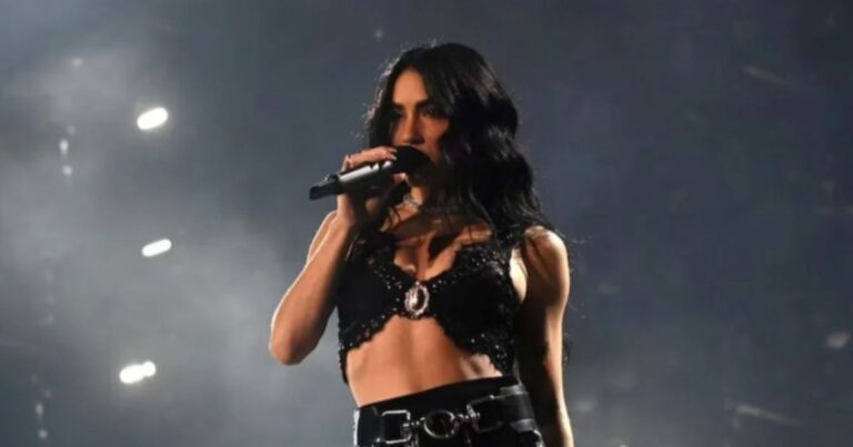 Lali Espósito brilló en Vélez ante 45 mil personas: lágrimas, política y un show con Moria Casán