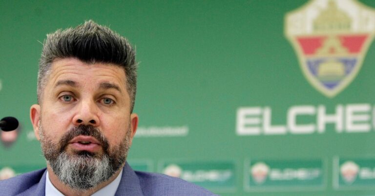 Elche, el club de Bragarnik, a un paso de volver a Primera