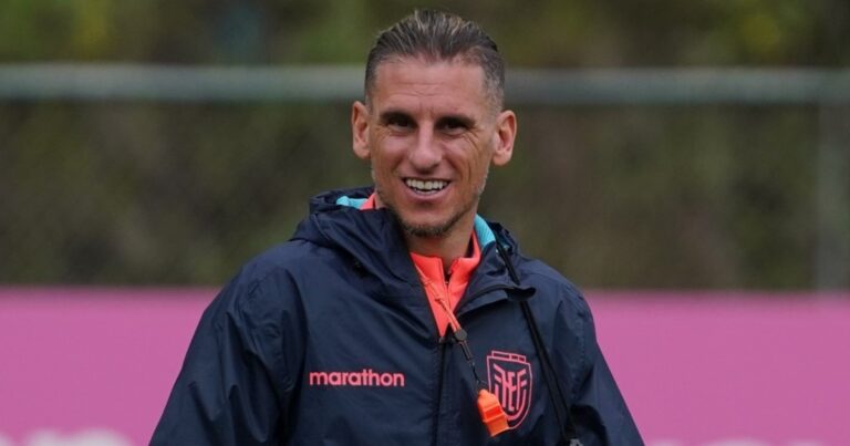 El entrenador de la LigaPro que volvió a cargar contra Sebastián Beccacece: “No estoy de acuerdo en…”