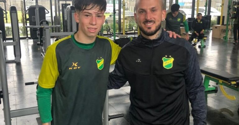 A la espera de un nuevo equipo, Darío Benedetto se entrena con Defensa y Justicia