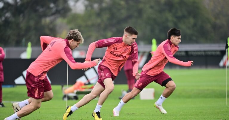 River sufrió una baja para el duelo con Universitario de la Copa Libertadores: la lista de concentrados