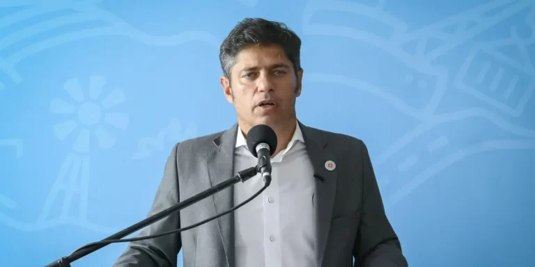 Kicillof acusó de “abandono” a la gestión de Milei ante la falta de asistencia por inundaciones