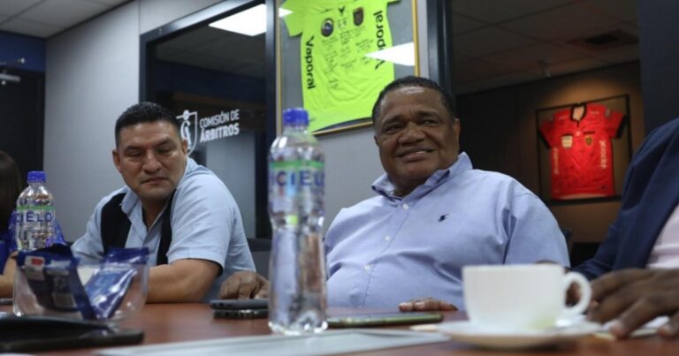 Jorge Guzmán, enojado con Facundo Castelli y Joao Quiñónez: “Atentaron contra los intereses del club”