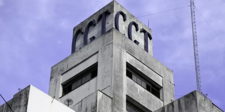 La CGT va a la Justicia para frenar el nuevo decreto que limita el derecho a huelga