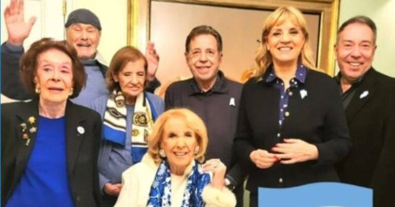 Mirtha Legrand celebró el 25 de mayo entre amigos: chocolate con churros y el detalle de las escarapelas