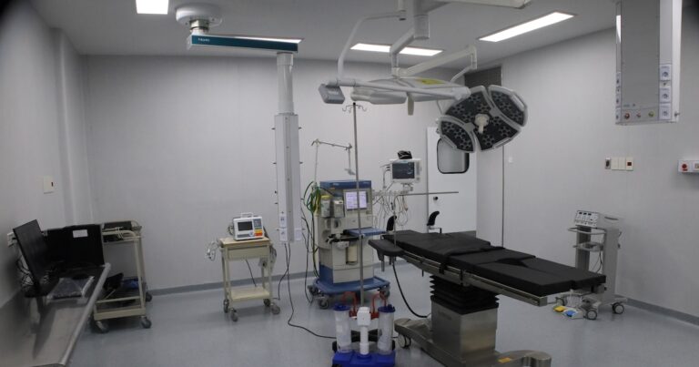 El Hospital Fernández inauguró dos quirófanos en el marco de un plan integral de remodelación
