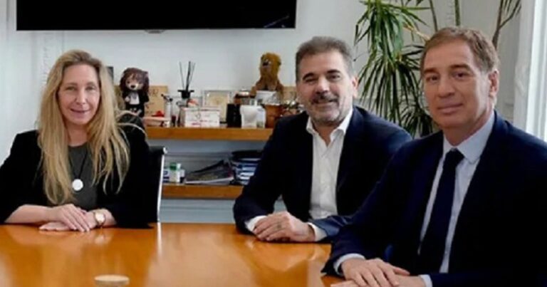 La Libertad Avanza y el PRO acordaron ir “juntos” en la Provincia