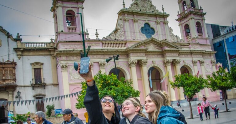 El ingreso de turistas al país sigue en retroceso
