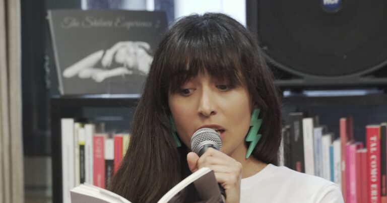 “Tenía dos bolsas de tóxicos en mi cuerpo”: la brutal experiencia de una mujer que decidió quitarse los implantes mamarios