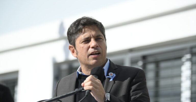 Kicillof mira las elecciones y se concentra en confrontar con Milei, mientras recrudece la interna del PJ