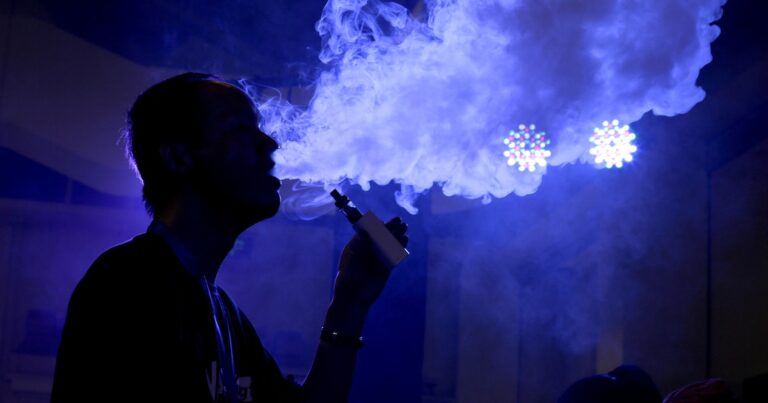 Los pediatras alertan por los efectos nocivos del vapeo en adolescentes