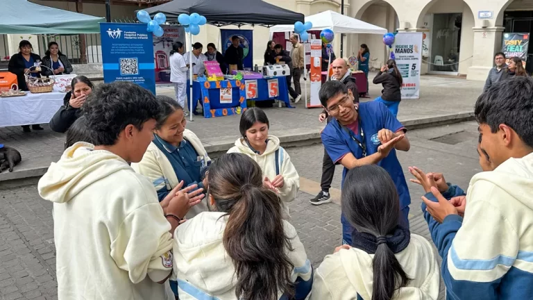 Con una feria de salud culminaron las actividades por el mes mundial del Lavado de Manos