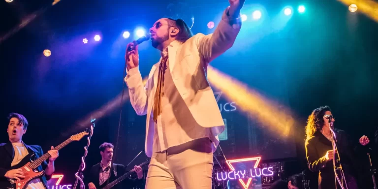 Lucky Lucs celebra su disco debut “Celebrity!”