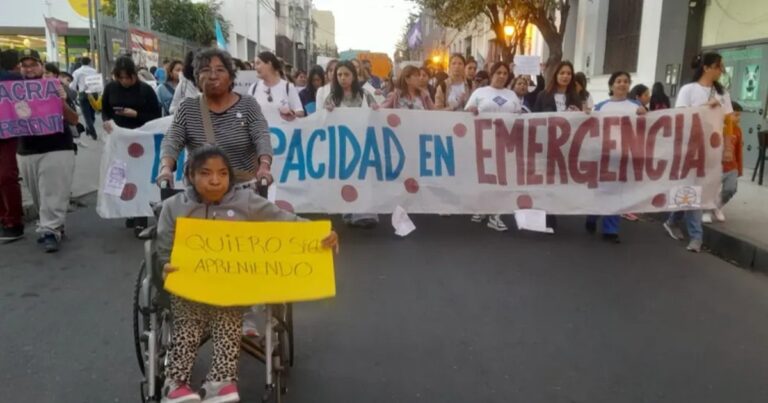 Paro nacional de prestadores para discapacitados: denuncian demoras en los pagos y trato digno