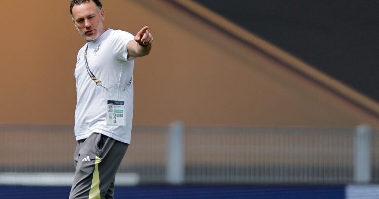 El perfil de Gabriel Milito: su estilo de juego, los retos que tendrá en Chivas y todos sus números como entrenador