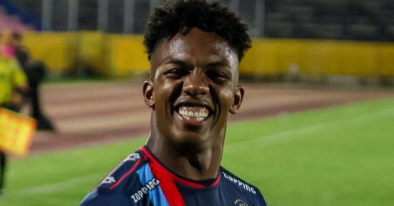 La revelación de Djorkaeff Reasco tras el codazo de Joao Quiñónez: “Me partió una…”