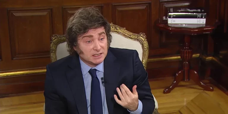 Milei expuso su plan económico ante diputados de La Libertad Avanza en Casa Rosada