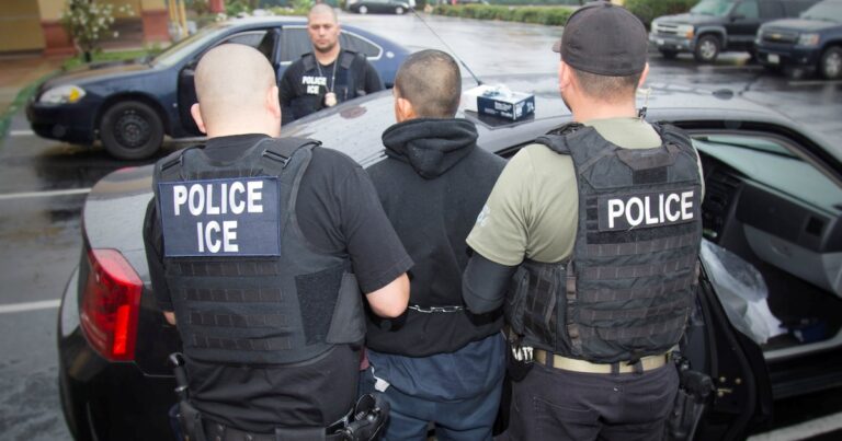 ICE captura y deporta a México a hombre acusado de homicidio que pasó 20 años escondido en EEUU