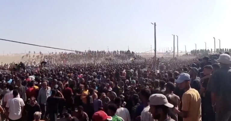 Caos en Gaza cerca de un puesto donde se repartía ayuda humanitaria