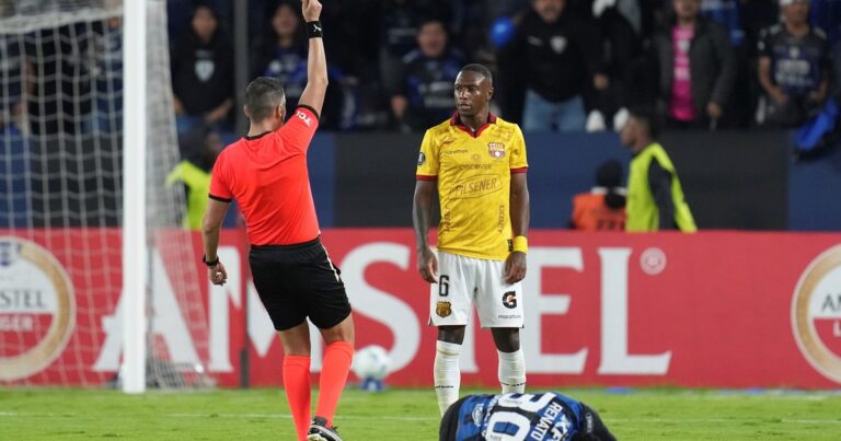 Otra frustración internacional para Barcelona: último en la Libertadores y afuera de todo…