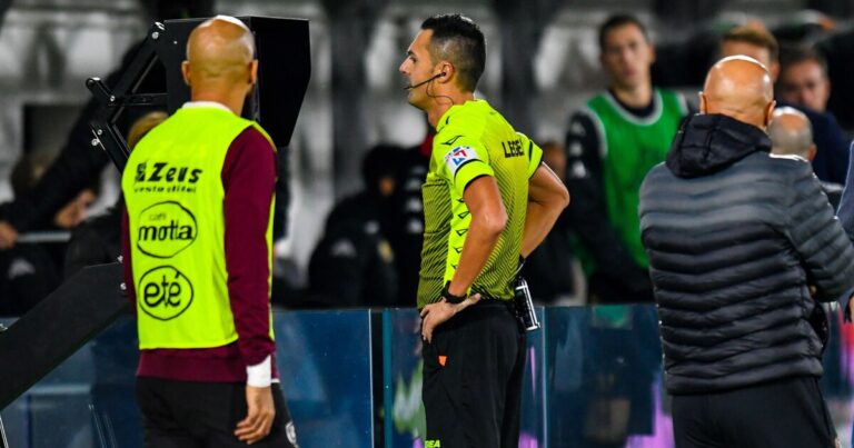 Explicaciones públicas de los árbitros y mini cámaras corporales: los cambios de reglamento para el Mundial de Clubes