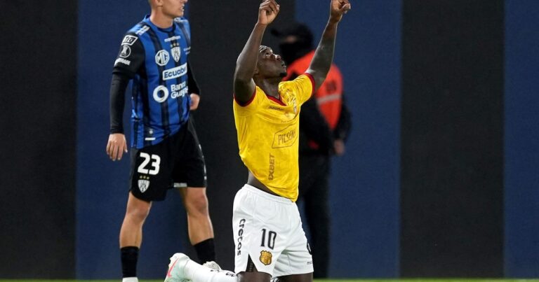 Bomba en Barcelona: Felipe Caicedo puso en duda su continuidad y abrió la puerta del retiro