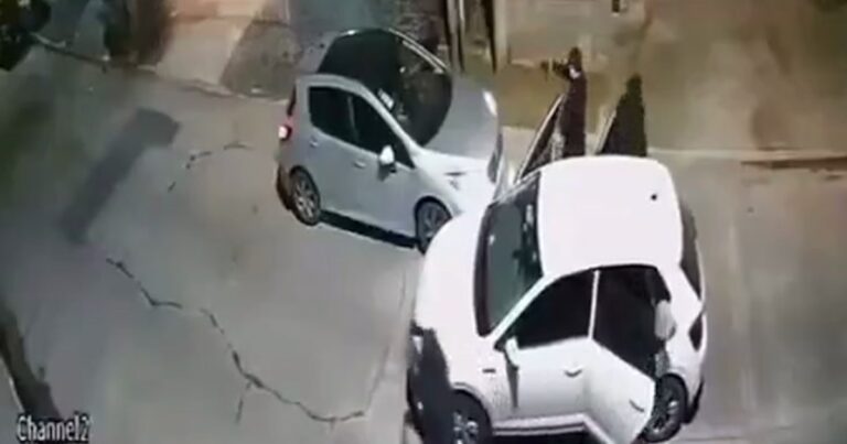 Violento robo en Morón: una pareja fue interceptada en la puerta de su casa y se llevaron su auto a punta de pistola
